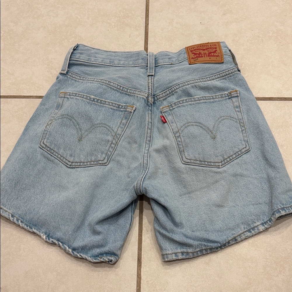 Levi's Light Wash Denim Women's Shorts